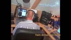 RadioToppers